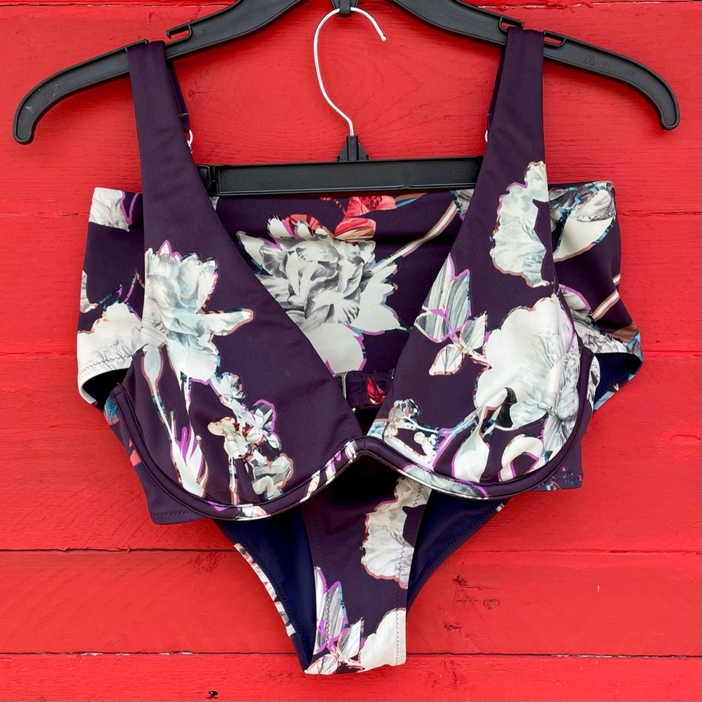 🟥 Athleta floral high waist bikini set